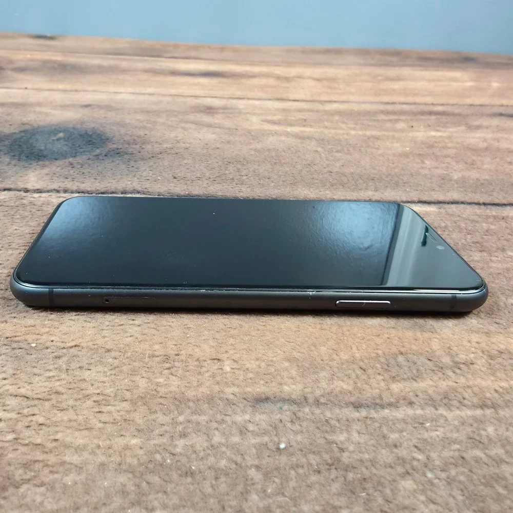 Apple iPhone 11 Smartphone Black Fair Passcode Locked For Parts Repair